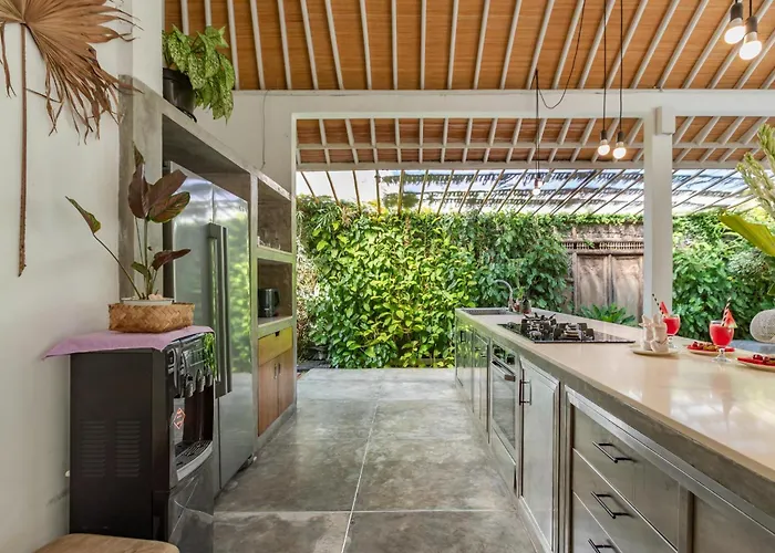 Telma - Charming 2br In Seminyak, Walking Distance To Eat Street Villa *