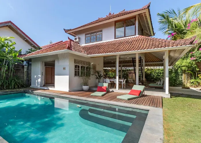 Villa Telma - Charming 2br In Seminyak, Walking Distance To Eat Street *