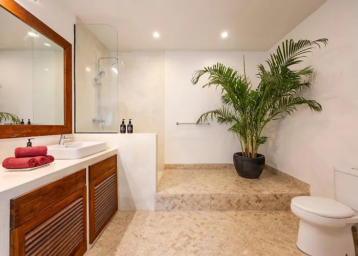 Villa Telma - Charming 2br In Seminyak, Walking Distance To Eat Street